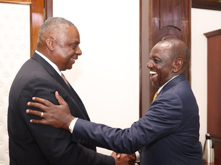 ali_naka's tweet photo. Dear Ruto minions and Tugege Boys, Haiti is over 12 000km from Kenya. Why did USA choose Kenya to do their dirty work? Simple answer, no insults because we are still carrying on with this important matter! https://t.co/Z5mWt6U7aA