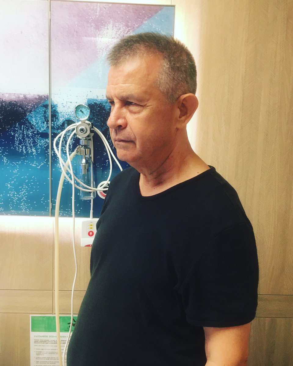mtufekli's tweet photo. Bugün bir ameliyat için hastaneye yatış yaptım.Telefonum bir süre kapalı https://t.co/nXuyNmZutnğlıklı günlerde görüşmek üzere. https://t.co/cXzkPufNUb