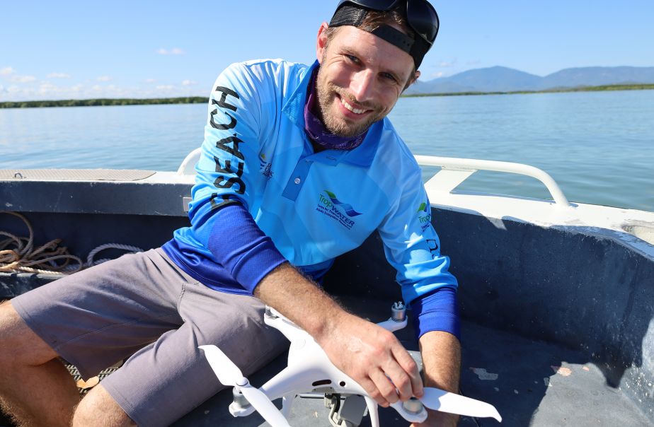 📄A new report from JCU's <a href="/TropWATER/">TropWATER</a>  reveals a long-term decline in dugong populations along the Great Barrier Reef, spanning from Mission Beach to Bundaberg, and Hervey Bay in the Great Sandy Strait.
<a href="/CCleguer/">Christophe Cleguer</a> 

📄👉shorturl.at/alKNP