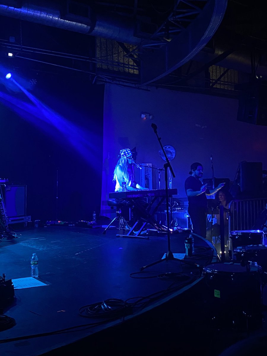 pj_brack's tweet photo. absolutely fire show in houston tho! https://t.co/pH5v2SsdrC