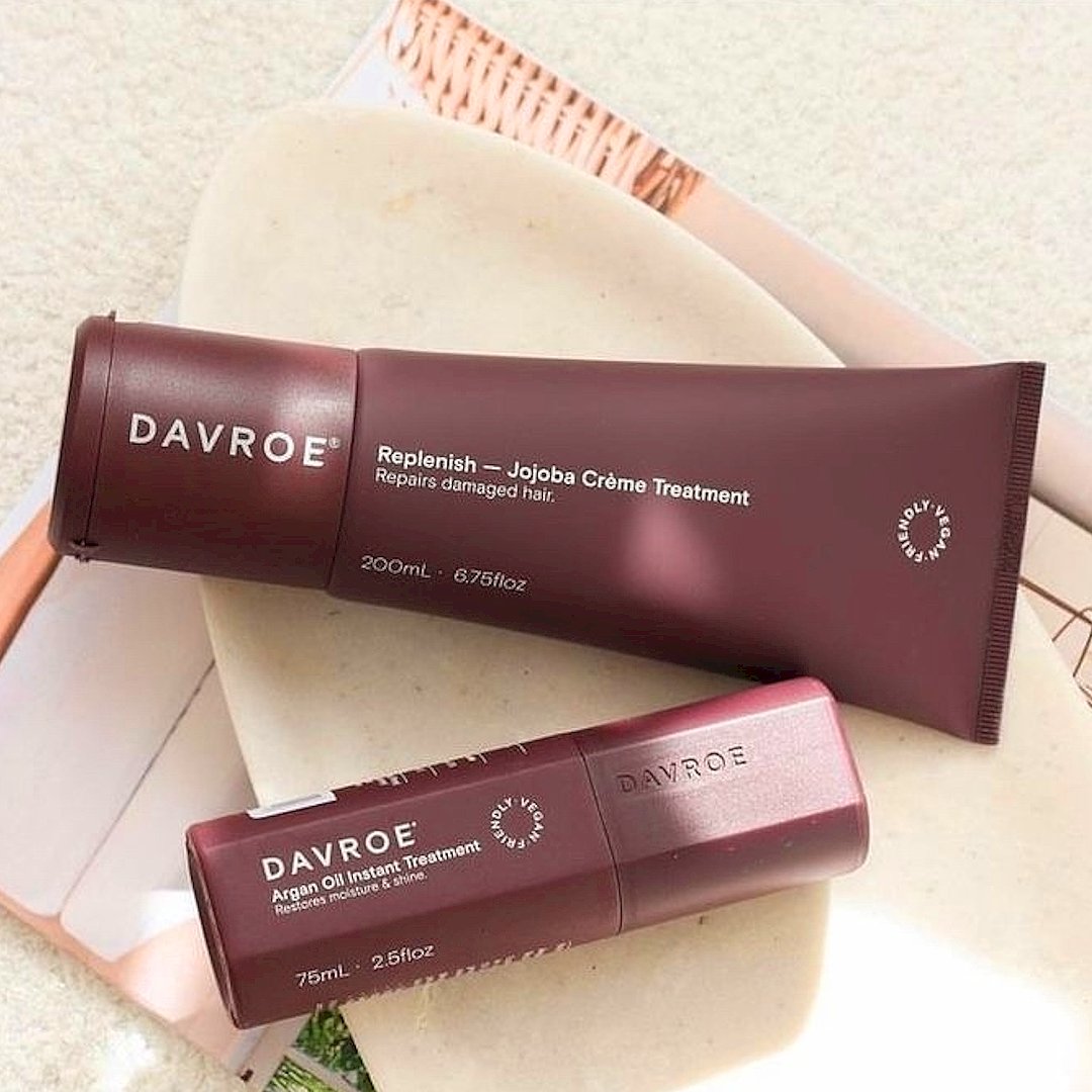 Revive your hair with @DAVROE Replenish Jojoba Crème Treatment &amp;  Argan Oil. Say goodbye to damage and hello to gorgeous locks! 💚✨  #HairCare #Davroe #natural #vegan #crueltyfree