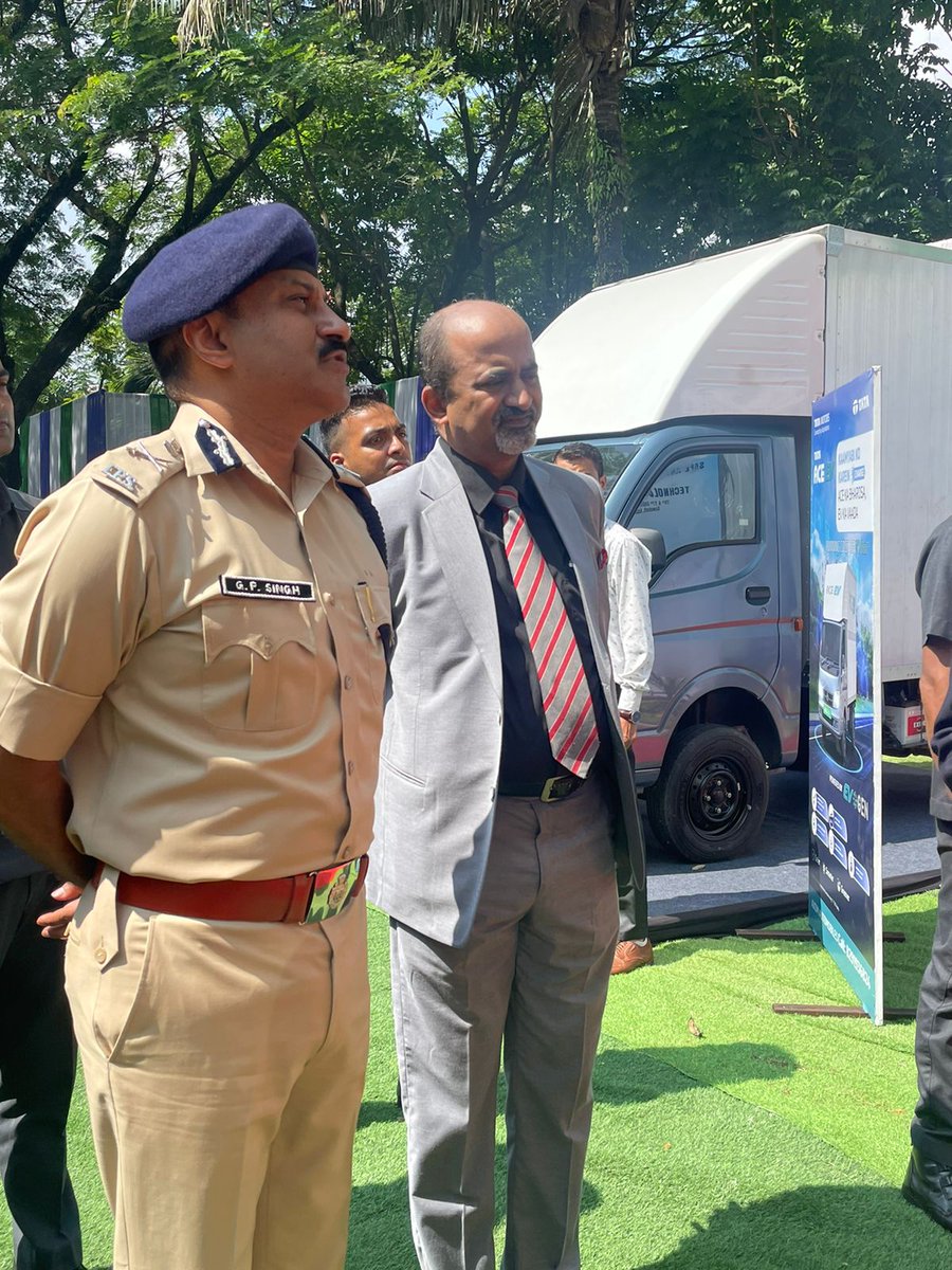 siamindia's tweet photo. The SAFE Technical Workshop 2023 will see keen deliberations on Sustainable Mobility Imperatives around Road Safety & Environment
#SAFEAC23 #BTNR #SurakshitSafar (SIAM’s safe journey initiative) https://t.co/Fcrl4nA9kF
