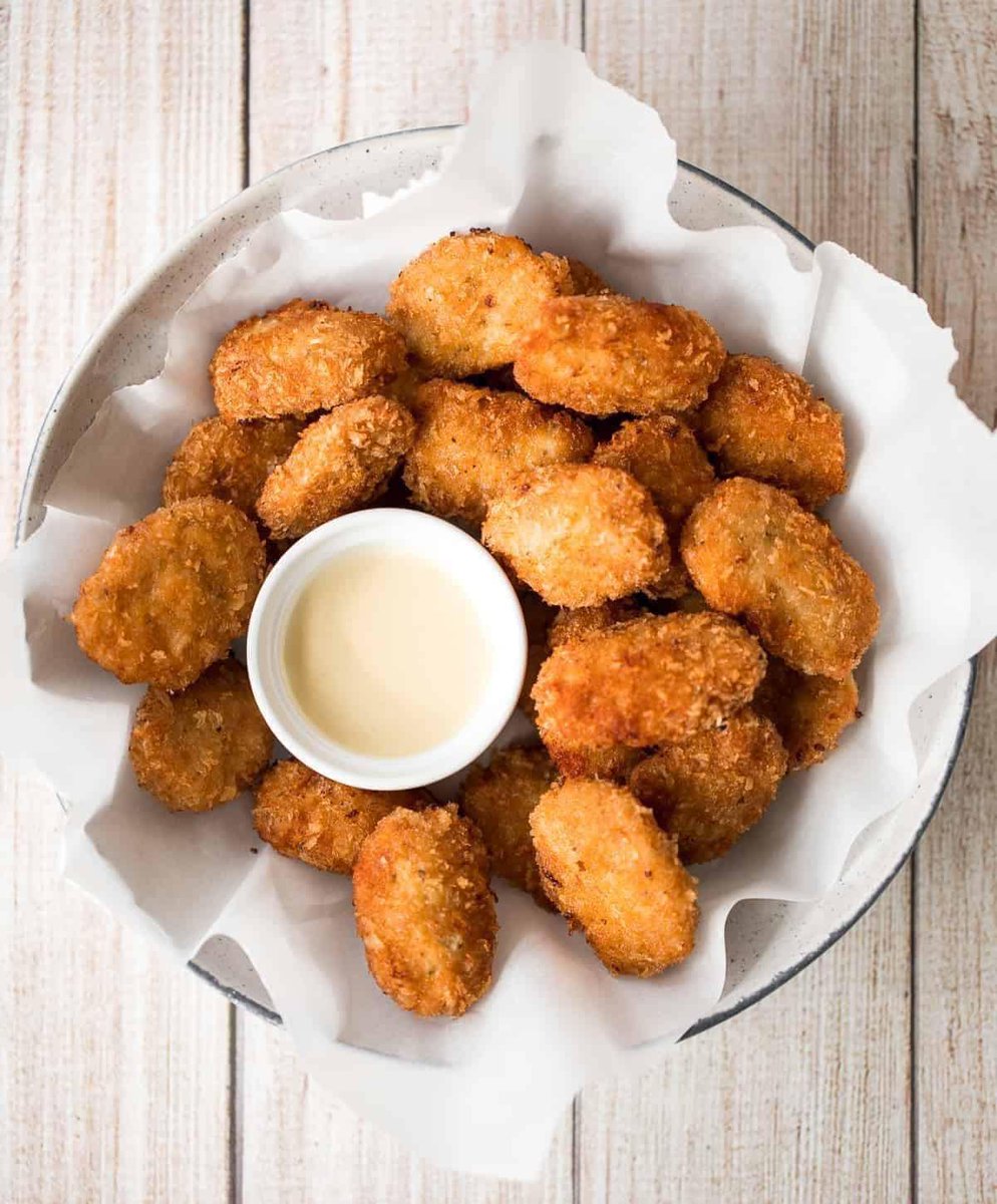 ElBuenChriz's tweet photo. Si tú fueras unos chiken nuggets

Yo sería este peligroso https://t.co/wbTynrrWvR