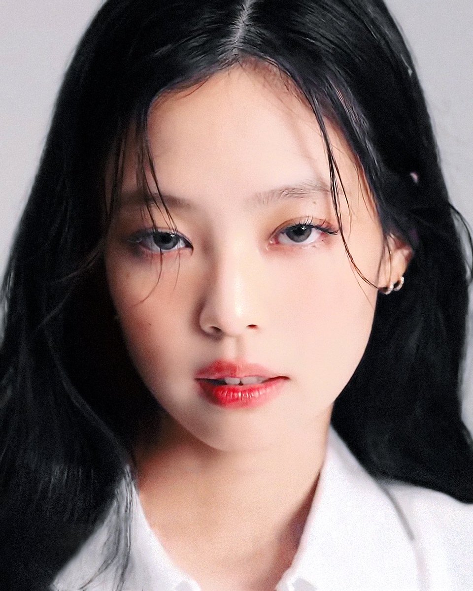 HARPERS BAZAAR Korea
#제니 #JENNIE