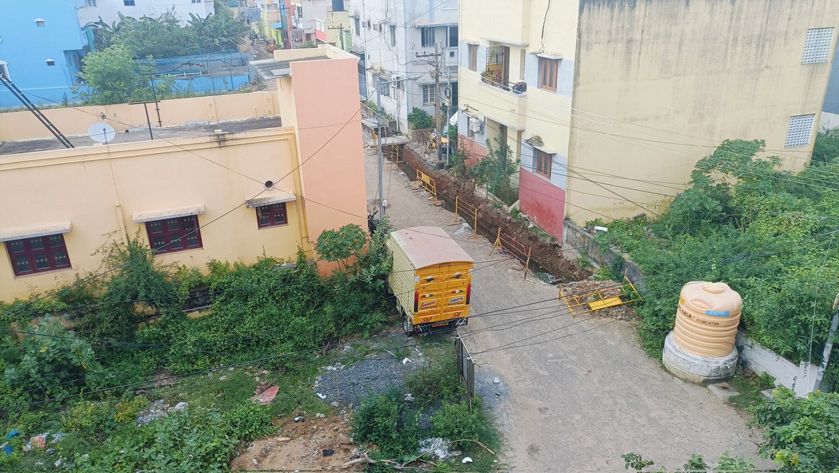 @PriyarajanDMK madam / sir I'm dhiwakaran  residing in vpc nagar 1st Street ponniammanmedu ch 600110. For water storming they digged the road in August first week and they stopped without completing it it's been more than a month