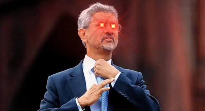 Lokesh_2020V's tweet photo. Welcome to India!
🇮🇳 EAM #SJaishankar is a diplomatic diamond, brilliantly representing Bharat on the global stage.
#WATCH #TejasToURI2 #KapilSpotted #ChatGPT #Aadhaar #ShahRuhKhan #KatrinaKaif #BobbyDeol #TejRan #WaheedaRehman #Dream11 #Fukrey3Leaked #WorldTourismDay https://t.co/Ee5LSvQq26