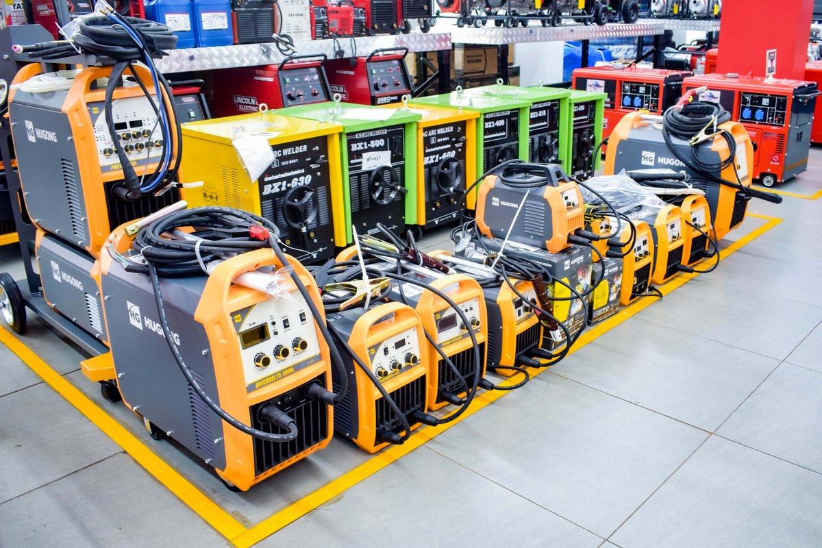 LubumbashiAuto's tweet image. Nouvel Arrivage - Postes à souder 𝗛𝗨𝗚𝗢𝗡𝗚 🎉
Venez visiter nos magasins et découvrez notre nouvelle collection de postes à souder, adaptés à tous les besoins et budgets - de la marque 𝗛𝗨𝗚𝗢𝗡𝗚 🤩

#Auto_Lubumbashi #automall #hugong #welding #lubumbashi #likasi #kolwezi