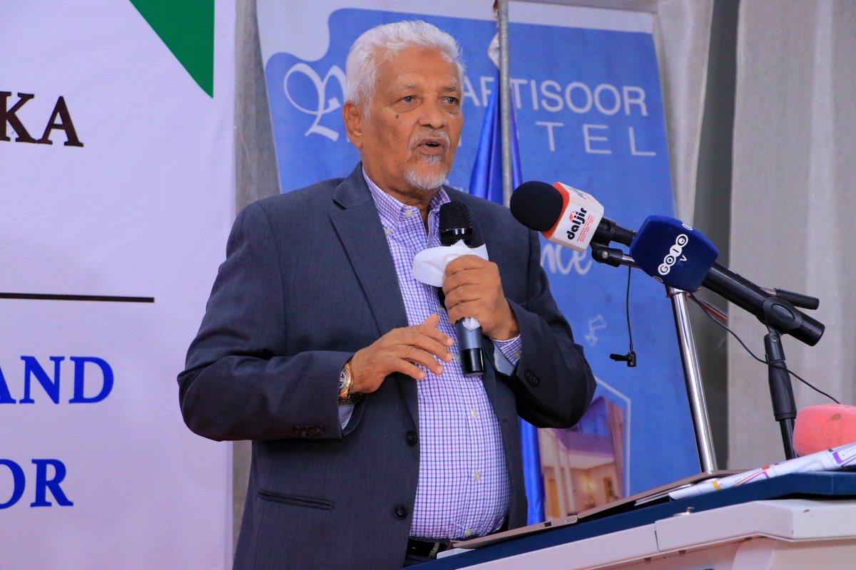 PECPuntland's tweet image. 📢 @TPECPuntland formally presented last night a comprehensive overview of the significant activities accomplished during the period of 2019-2023, including elections held in Puntland Districts. 🗳️👏 
#TPECUpdates #PuntlandElections #ProgressReport