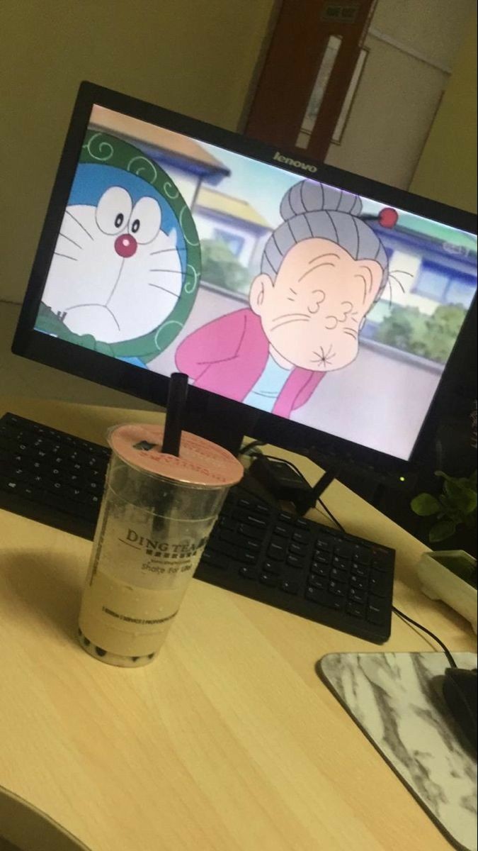 _CHATTTT's tweet photo. คาบคอม = เวลาดูตูน✨ https://t.co/pRvTkZAIu2