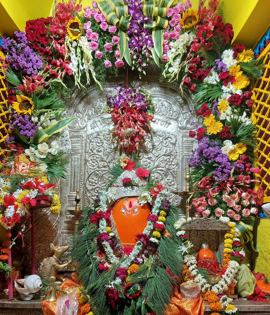 विघ्नहर्ता चिंतामणी गणपती बाप्पा.... 🙏
#म #बाप्पा