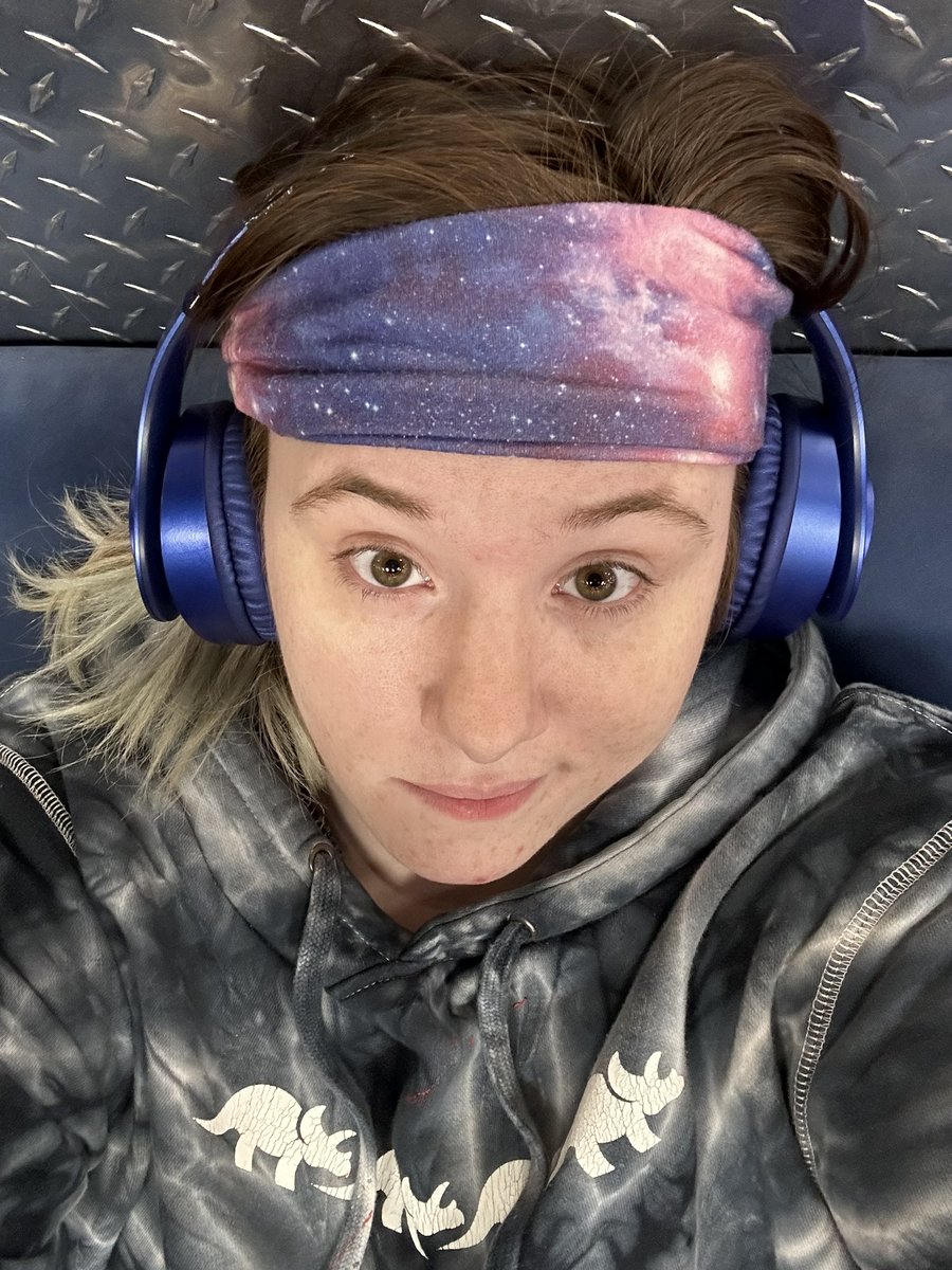 Small workout tonight, mostly chest and back, with some core and squats

To tired for Cardio, but hey I got my heart rate up either way 

Also my energy drink tasted like cough medicine, yay