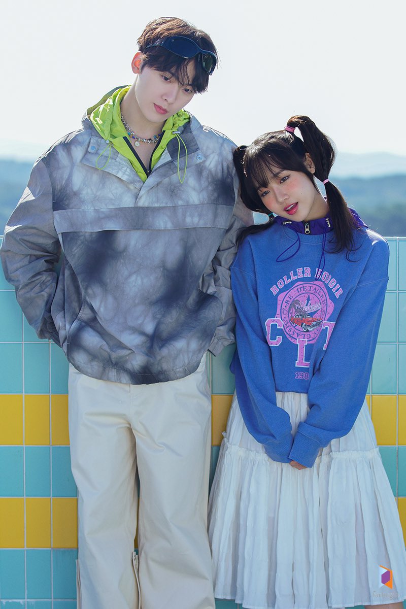 fantagiogroup's tweet photo. [#윤산하 #최유정][포스트] 그 해 청량의 윤산하, 최유정
▶ https://t.co/pjyYzn5Axp

#네이버_포스트 #아스트로 #위키미키 #ASTRO #YOONSANHA #WekiMeki #CHOIYOOJUNG https://t.co/7mu7aY3EOP