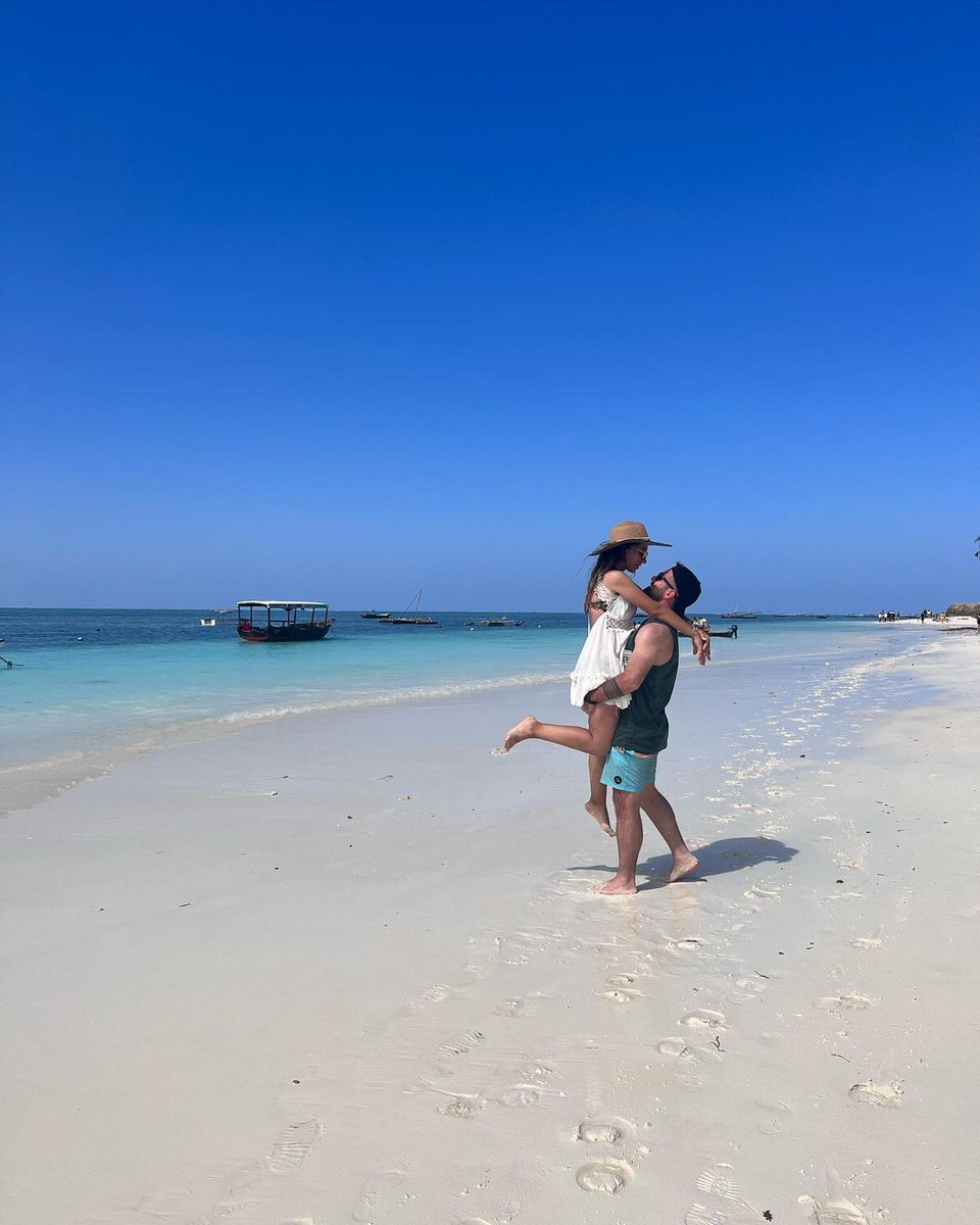 VisitTanzania1's tweet photo. #WorldTourismDay2023 Experience the beautiful of Tanzania, The land of stunning National Parks,Mount Kilimanjaro,Zanzibar Islands and majestic hidden gems, create unforgettable memories by visiting Tanzania destinations. https://t.co/QGQy1921ie