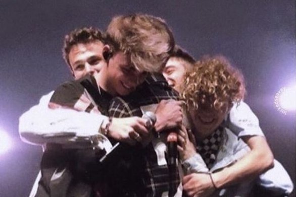 proudofcmb's tweet photo. happy 7 years. this is a forever thing. 🤍 https://t.co/WwMHREnTCK