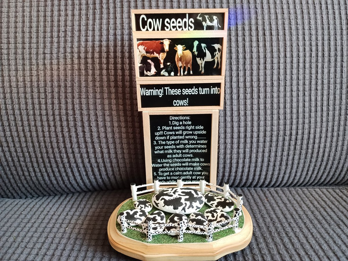 AndMiniature's tweet photo. I finished this piece and it's called "Cow Seeds" 🐄 ❤️😌 https://t.co/DNs7YqNH2s