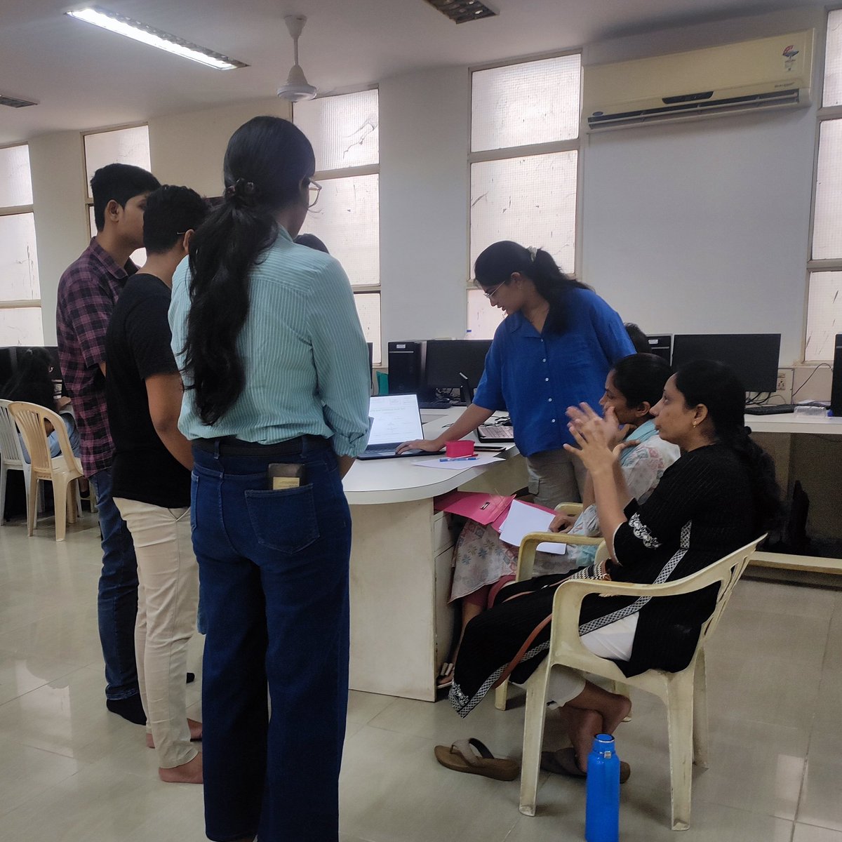 GCET_Official's tweet photo. G H Patel College of Engineering &amp; Technology successfully conducted its Internal Hackathon, a prerequisite of the Smart India Hackathon 2023, on 25th September 2023. 
#sih2023 #smartindiahackathon2023 https://t.co/5MJIt3T8kX