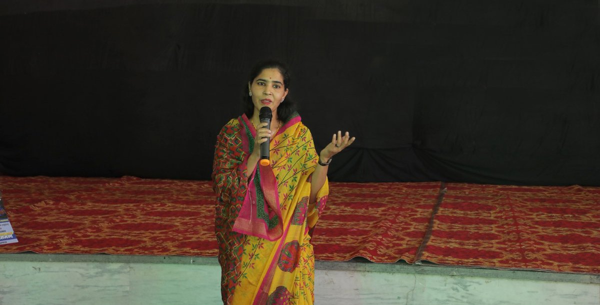 paliwal_bhavana's tweet photo. रात भर गहरी नींद आना इतना आसान नहीं है जनाब उसके लिए दिन भर ईमानदारी से जीना पडता है
#Deogarh #rajsamand #paliwal #bhavanapaliwal #SheInspireUs #स्त्रीस्वाभिमान #IAMSHAKTI #उड़ान #पालीवाल #PEDWOMEN https://t.co/gjqvKT4rje