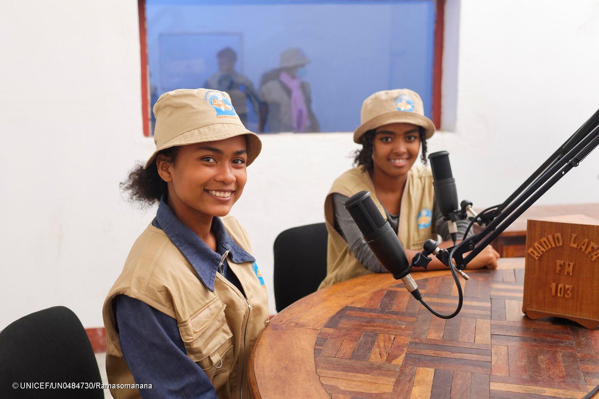 UNICEFMada's tweet photo. Arriane is part of the JRC (Junior Reporters Club) at Anosy Fréquence radio station in Fort-Dauphin, southern Madagascar. Supported by @UNICEFMada &amp; #KOICA, the JRC program trains youth in radio journalism and gives them a chance to practice at local radio stations. https://t.co/HOoAxQplbB