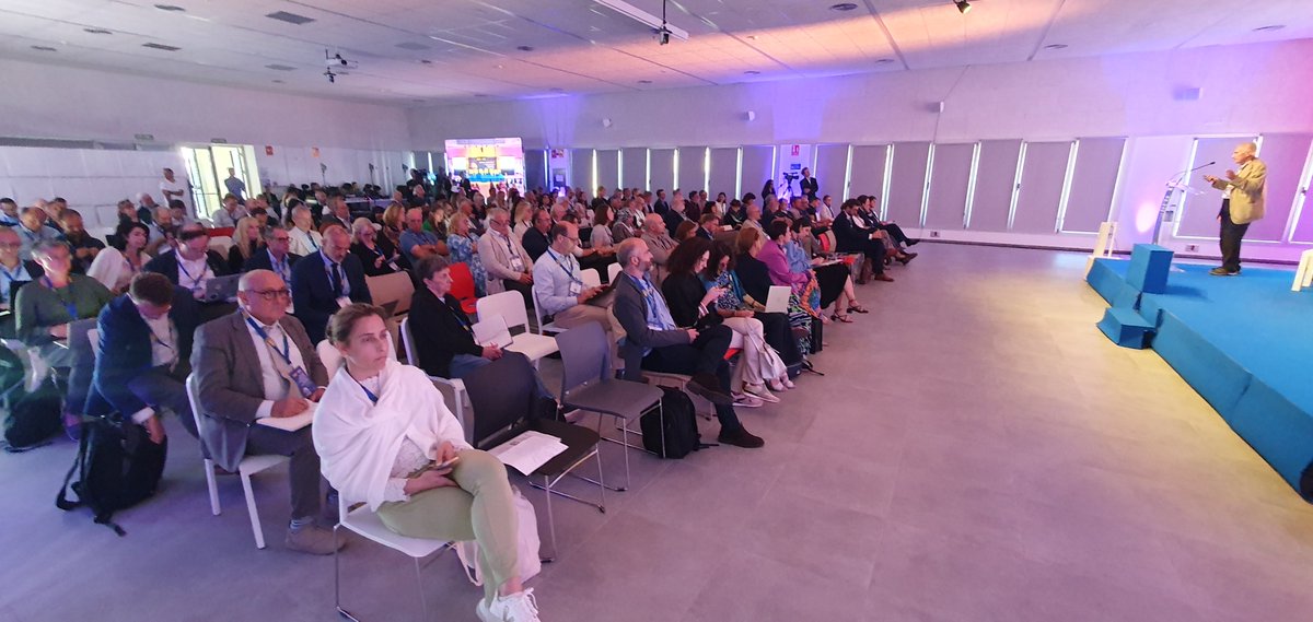 SolomonBenor's tweet photo. Glad to have attended a high-level Conf on Research Infrastructure (RI) in Tenerife, 25-26 Sept. Objective of the conference was to discuss on current &amp; future technological opportunities &amp; challenges in RI.
A visit was also made to the Teide Astronomical Observatory Station. https://t.co/1HRKrDs6FD