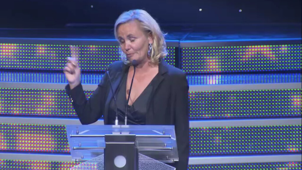 dal1949's tweet photo. Liesbeth Homans sluit moeilijke periode af, en toch: “Nog eens minister worden? Nee, daarvoor doe ik deze job te graag” https://t.co/OL6CZ09mHO https://t.co/D2rZsMG60y