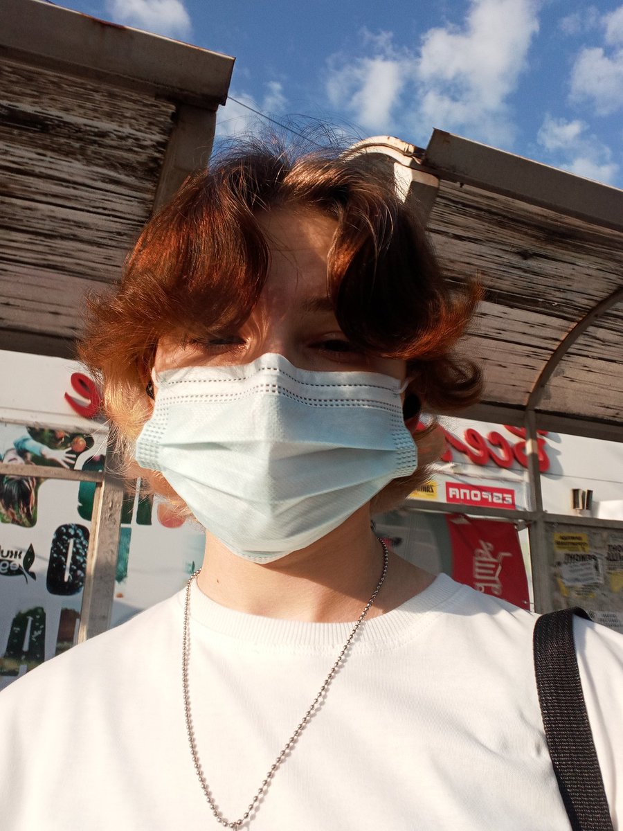 EXOiBTSmem's tweet photo. Утро начинается не с кофе, а с безумной давки в маршрутке;) https://t.co/YNMMrNGQ7Z