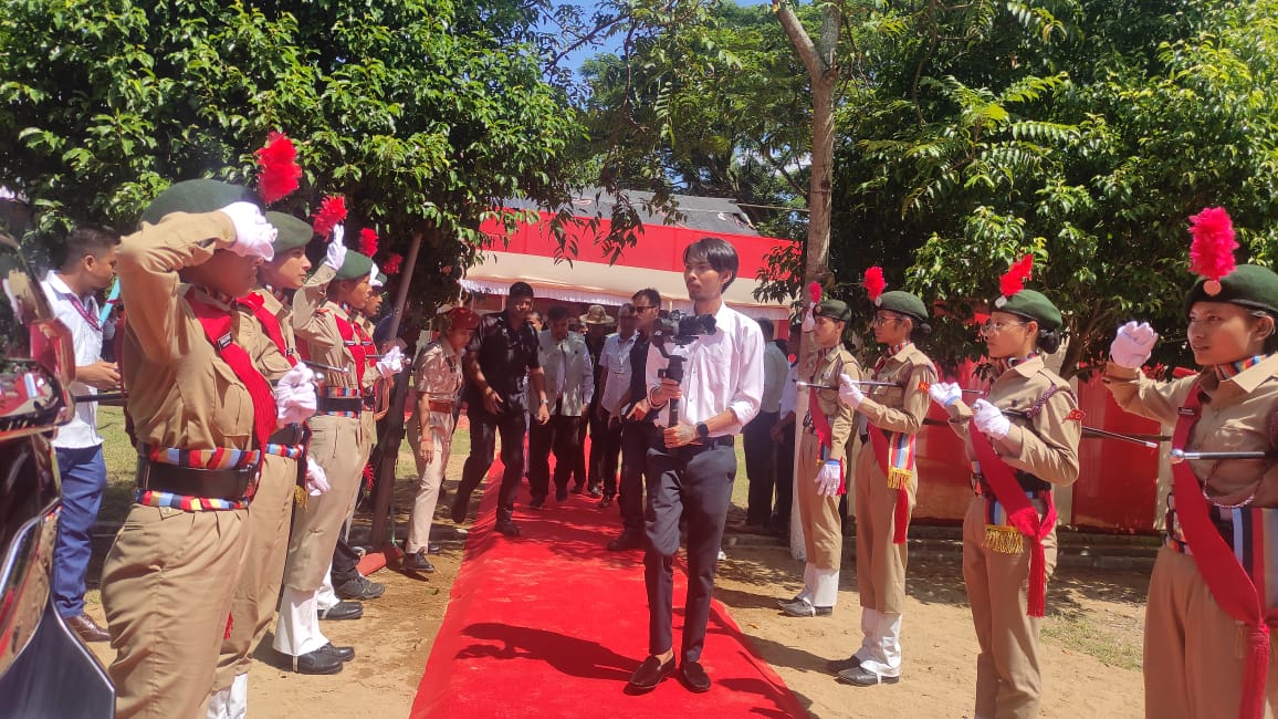 nccner's tweet photo. ✈️Sky was the limit as the smart cadets of @MadhavdevNcc, #5ASSAMBnNCC/ #TezpurGp took charge of piloting the Hon'ble Governor of Assam, Shri @Gulab_kataria during his visit to MD University on 27 Sep. Their smartness &amp; commitment showcased the true spirit of #NCC. #PrideofAssam https://t.co/rhgq6V2hyr