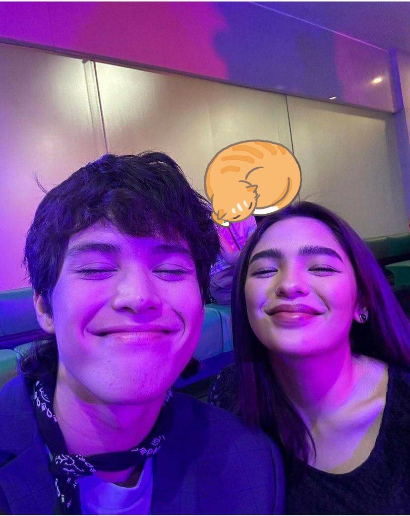 jeweeel12's tweet photo. 𝙸 𝙻𝙾𝚅𝙴 𝚈𝙾𝚄 𝚂𝙷𝙰𝚆𝙽 & 𝙲𝙰𝙼𝙸𝙻𝙰 𝙷𝙰𝙷𝙰𝙷𝙰😂😂😂 𝙲𝙷𝙰𝚁𝙾𝚃 #SHPayback #KyleDrea #KyleEcharri #AndreaBrillantes #MOJO #ORANGEHEARTS https://t.co/cs88hG9EWw