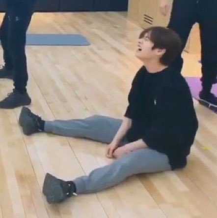 제 멘션을 아무도 못 본다는 게 이렇게 우울한 건 줄 몰라써요... 결국 대피 계정을 만들어씀니다 🥺 지금 이 계정 돌아올 때까지만 사용할게요... 안 돌아오면... 글쎄요...... 🙄🥲😭

이 글 보이시는 모든 분은 팔로 부탁드려요...
👇🏻👇🏻
 ( <a href="/p_puppymummu/">노하</a> )