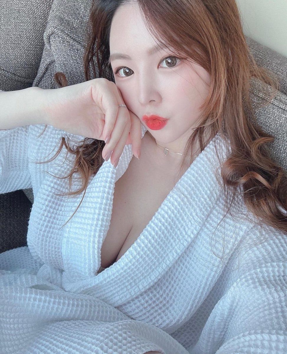 Xin0825's tweet photo. 下午好 https://t.co/BiCdG2ceIA