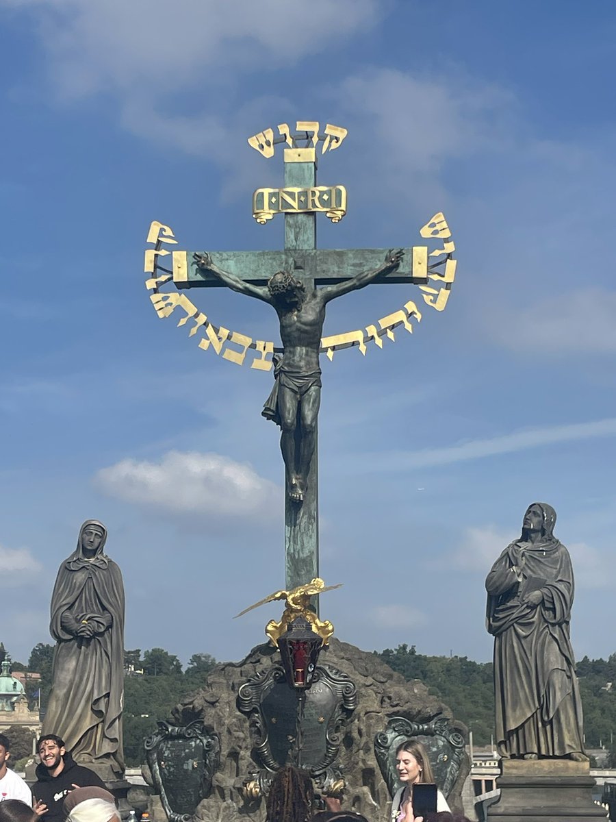 nheadford's tweet photo. #Prague stunning day strolling across Charles Bridge https://t.co/hrs1H44osj