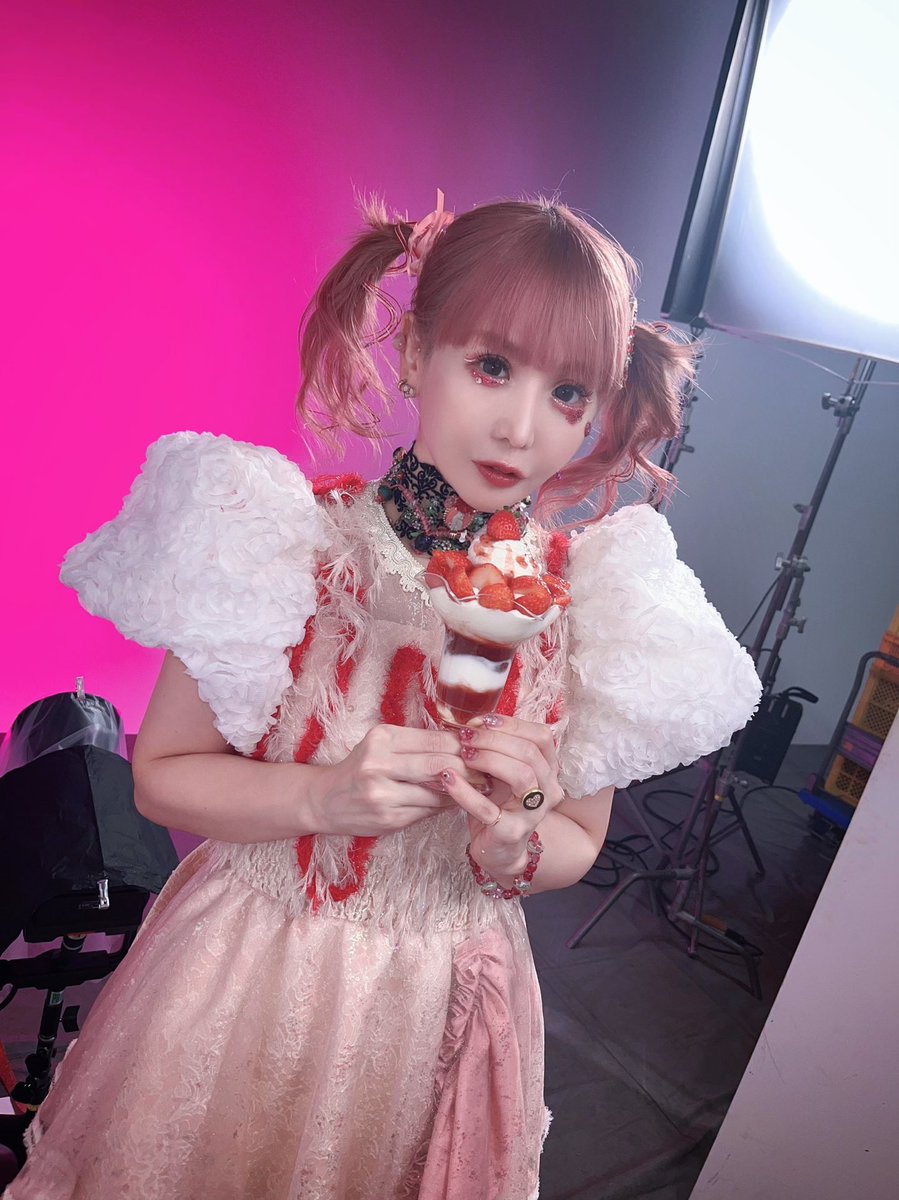 Masayoさんの撮ったかわいい私達が巨大出力されているのを見たい方