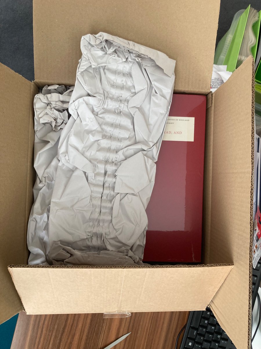 VCH_London's tweet image. Hello, what’s this? #SneakPreview #BigRedBook