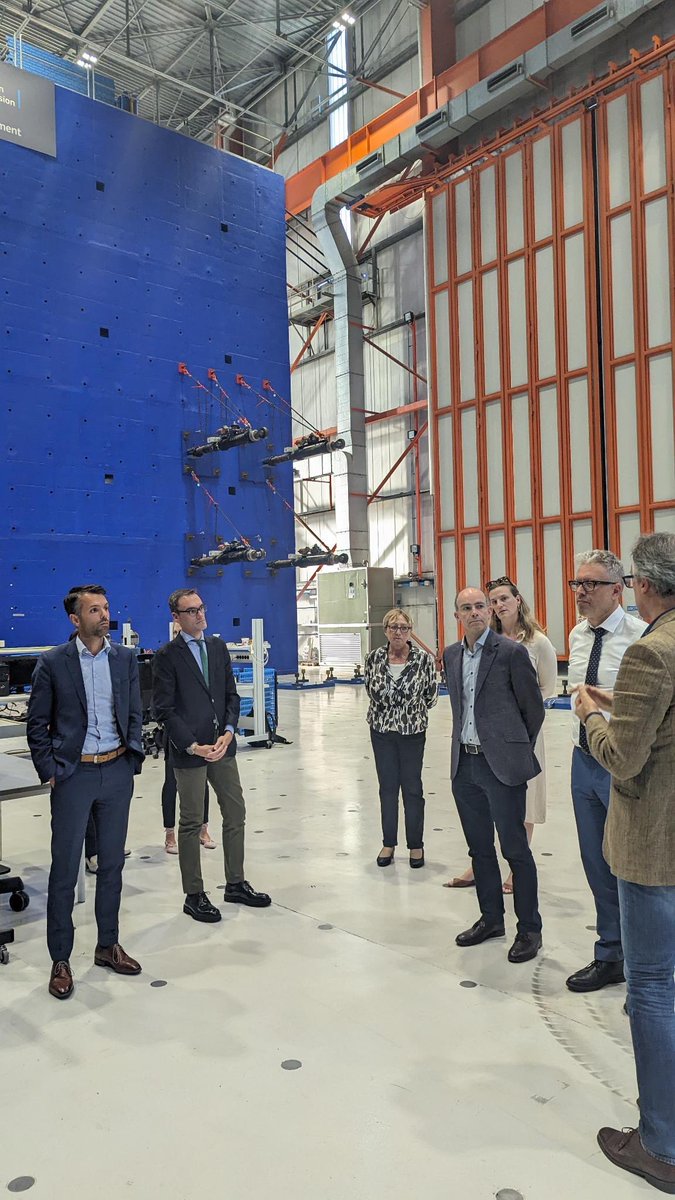 SAEMueller's tweet photo. A big thanks to @EU_ScienceHub for welcoming us from @EU_Growth to Ispra! What an expertise on standardisation - it’s literally at the JRC’s core and where science for policy crystallises into concrete delivery for our citizens! More to come 🇪🇺👏🔬 #EUstandards https://t.co/mDPQkjVMSk