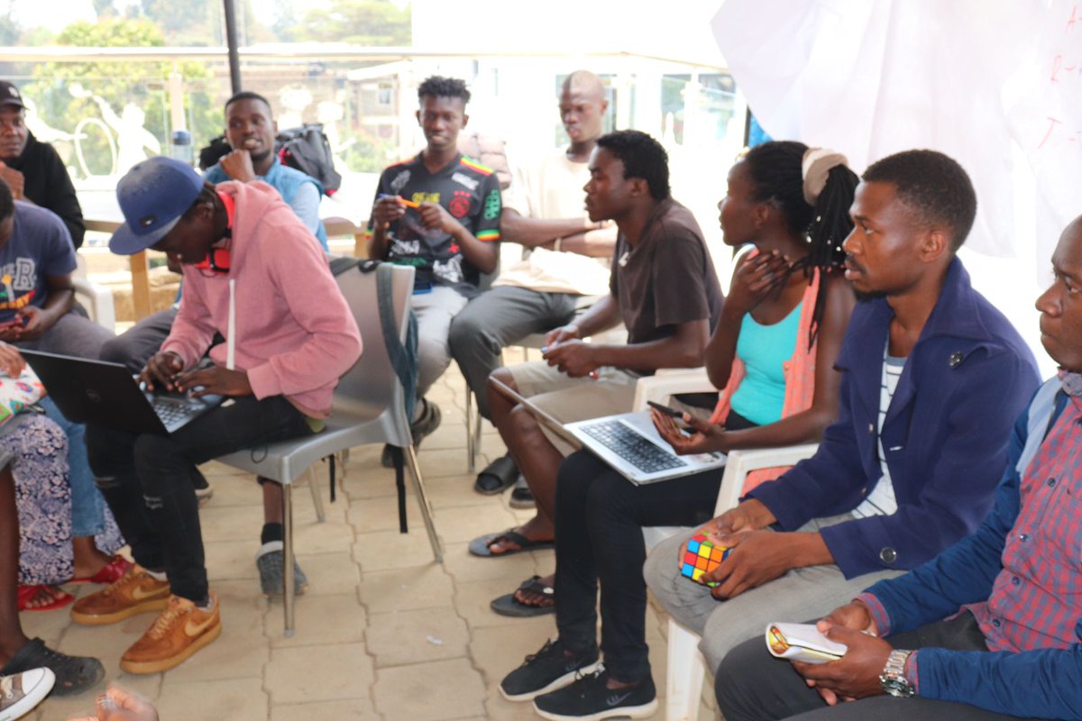 kenyafilmcomm's tweet photo. Day 3 of Film Capacity Building Training in Kibra is ongoing. The training is aimed at imparting the youth with knowledge and skills in film production for sustainable wealth and job creation in line with the BETA Plan of Digital and Creative Economy.
@TimothyOwase1 
@moyasa_ke https://t.co/poa7ws3xWl