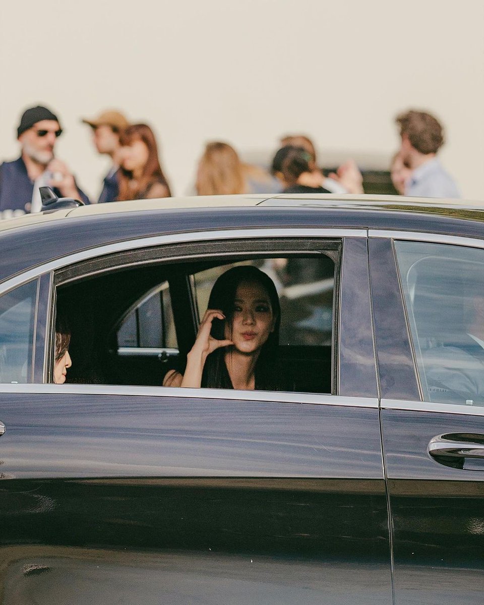 IG: paris_ashgraphy

DIOR SHOW WITH JISOO #JISOOatDiorSS24