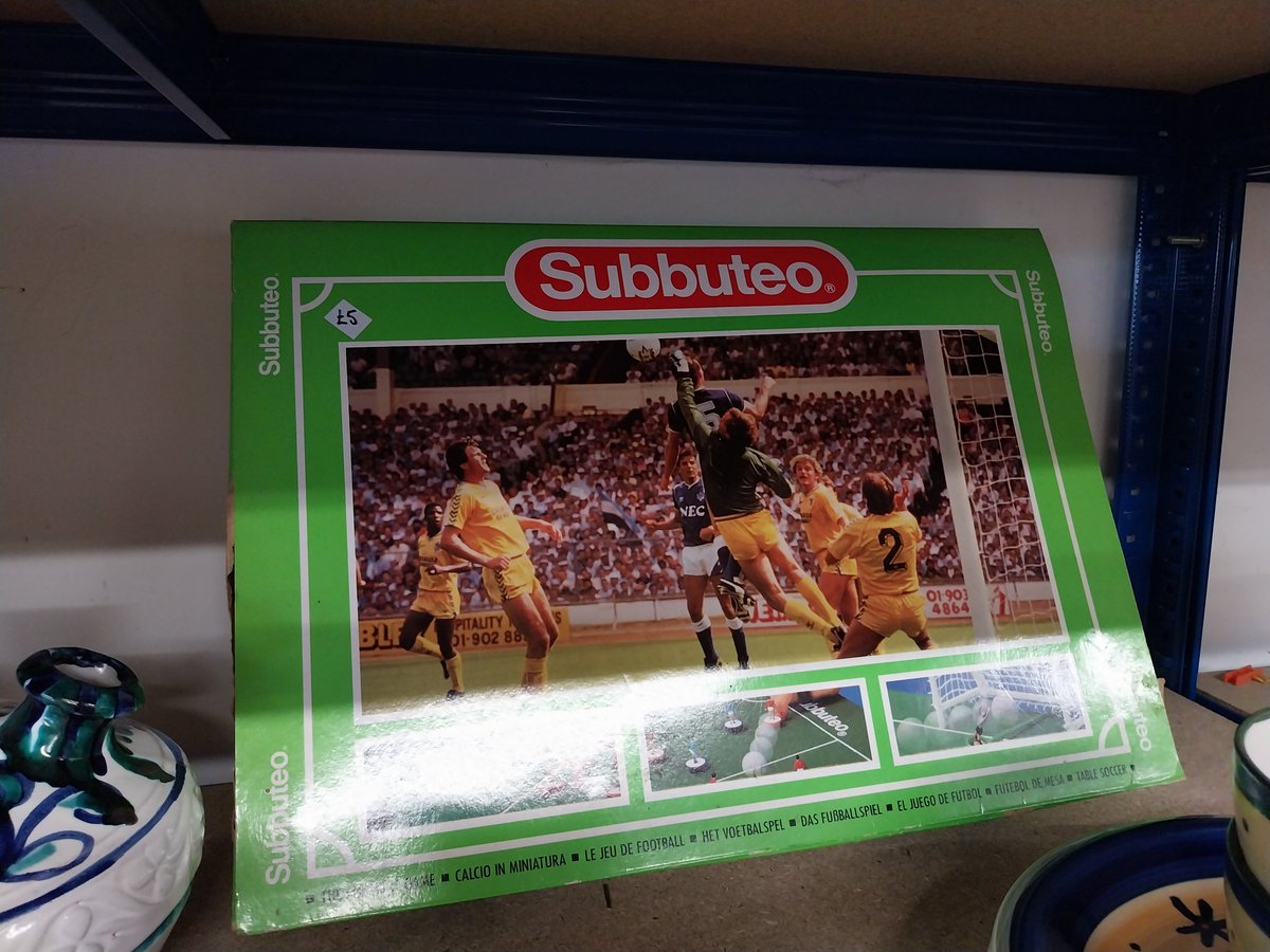 Labourstone's tweet photo. 2/ So much useful stuff being diverted from the bin & finding a new home thru this #ReuseShop, thanks to Carla & her Teams passion for #Reuse. Chk out the #Subbuteo and the vintage #ThermosFlask! Thank you! @LondonEnergyLtd @connectNLWA @wfcouncil @ElizabethBapti4 @DoreRosalind https://t.co/zOzcPGqVb6