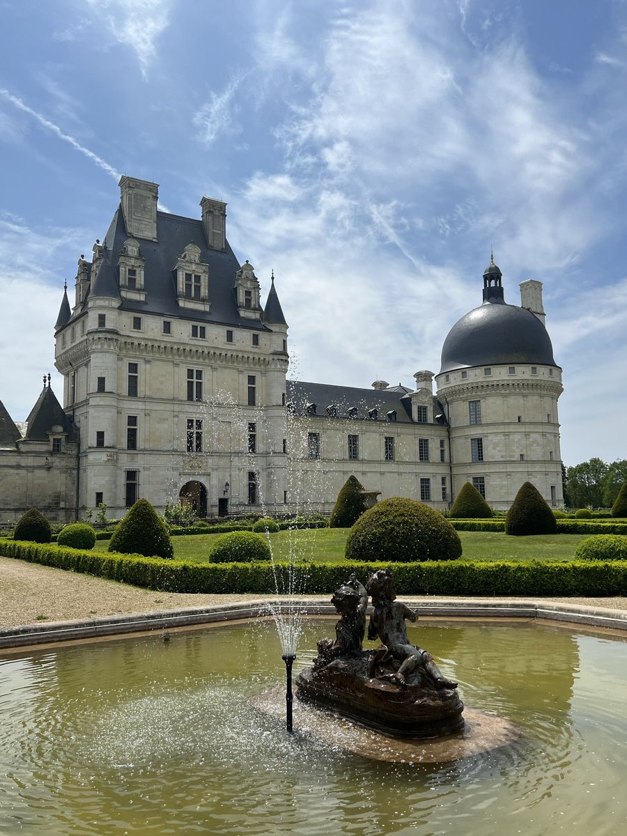 Château de Valençay, ancienne demeure du Prince De Talleyrand 👑 #Berry #MagnifiqueFrance
