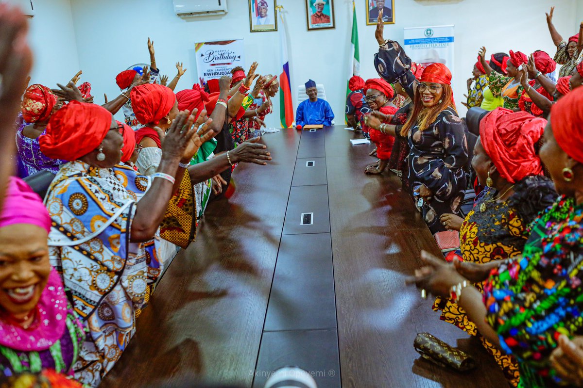 iamElaw's tweet photo. The consciousness of our people is inclined with #Diri/Law prosperity programs and policies to foster the absolute growth and rapid advancement of our dear state Bayelsa https://t.co/h2FVxxtapw