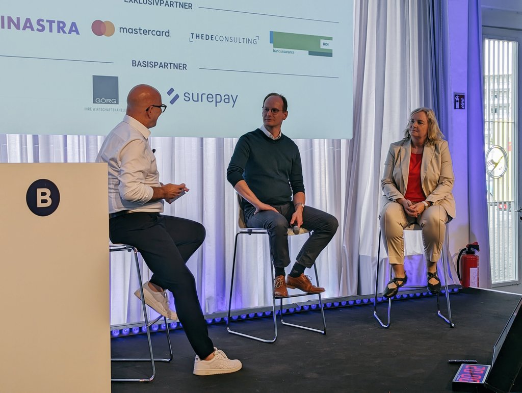 BANKINGCLUB tweet media