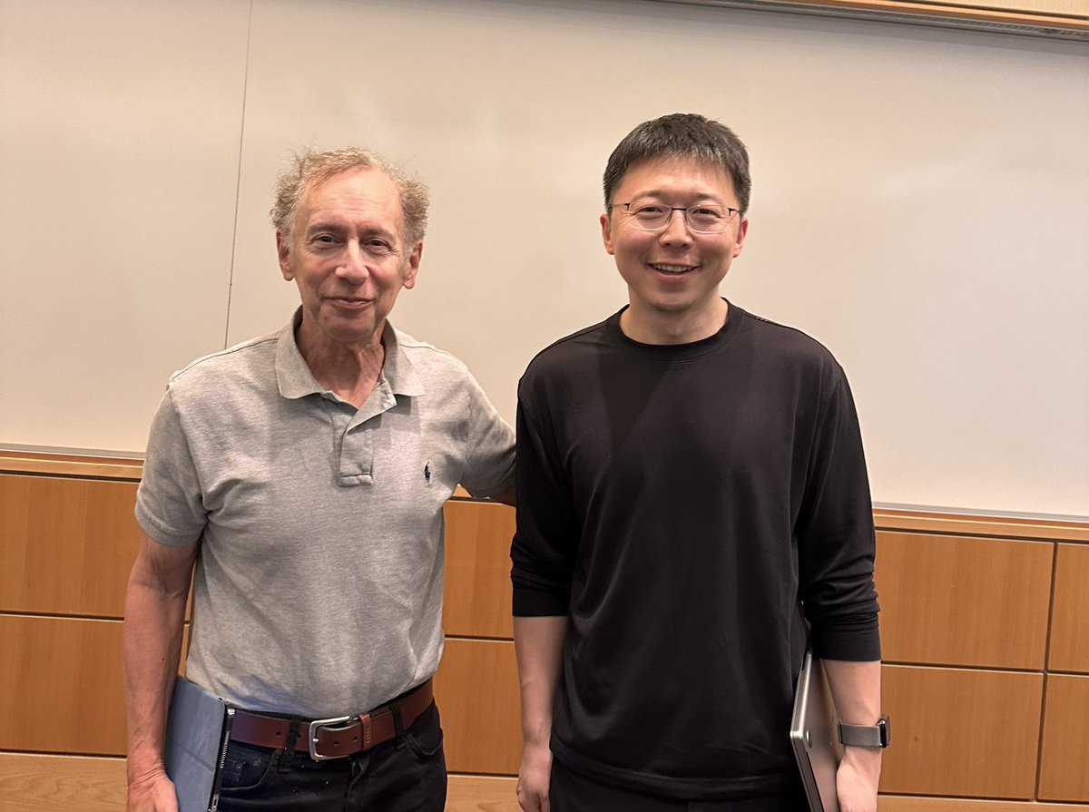 erika_ywang's tweet photo. Thanks to Dr. Feng Zhang @zhangf for a fascinating #LangerLab seminar on the exploration of biological diversity. Incredible insights into models from bacterial injection systems for protein delivery to programmable RNA-guided systems in eukaryotes. 📸: Bob&amp;Feng post-seminar https://t.co/uSJeXg0eqR