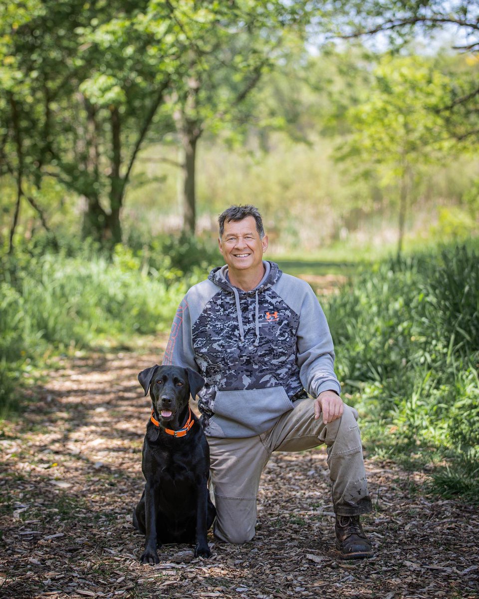 JillEmmer's tweet photo. If you ask most kids in Elmbrook schools about their favorite grade school memories - Mr Wolfe is always included!  I was thrilled to shoot this cover story for Brookfield Living and Elm Leaves magazines. Thanks Mr Wolfe! @ElmbrookSchools https://t.co/bw9u59R0BT