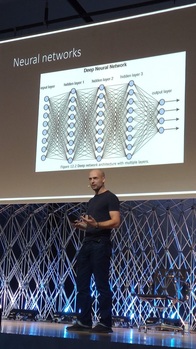 TechChill's tweet photo. ๐ค๐ง Wise words from @so_on:
AI isn't here to replace humans; it's here to empower us. To thrive, embrace the tools of the future! ๐๐ก #AIRevolution #EmbraceTech https://t.co/59calpDqmw