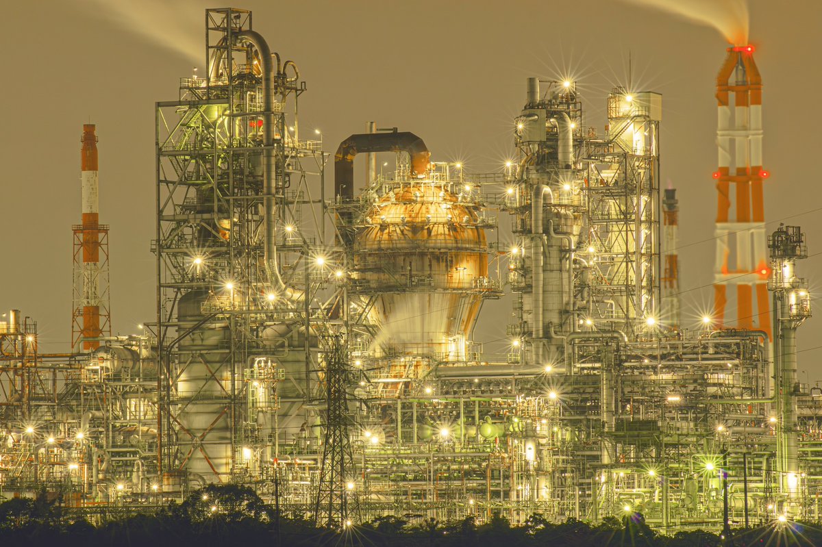 RuinVuitton's tweet image. 夜に撮った四日市出てきた　また撮りたいなぁ
撮りたいものがある内は生きてけるわ(大袈裟w)