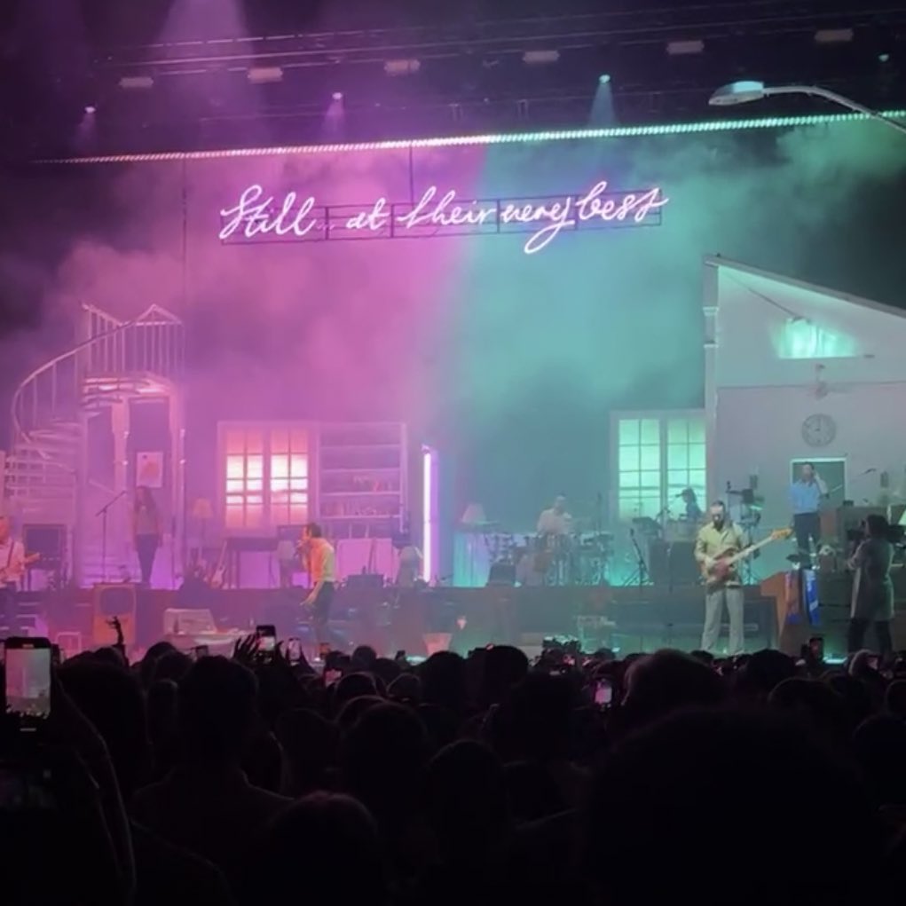 the1975__news's tweet photo. The new production during this tour is absolutely beautiful! 

#the1975 https://t.co/niaN1Zrtpt