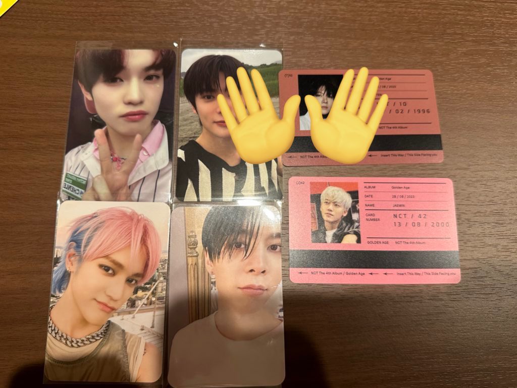 __X42X_'s tweet photo. NCT Golden Age トレカ ブックマーク イヤーブック 会場限定　交換

譲：チョンロ　ジェヒョン　テン　テヨン　ヨンホ　ジャニ

求：ジェミン　（同異種⭕️）

条件合う方おられましたらdmお願いいたします。 https://t.co/PN32HKAiSw