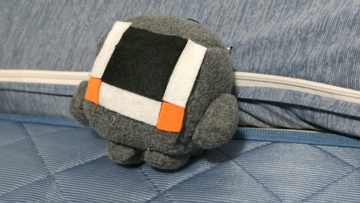 16200_symfony's tweet image. 家庭科の宿題ででんしゃとひとのにーさん作りました！
#でんしゃとひと
