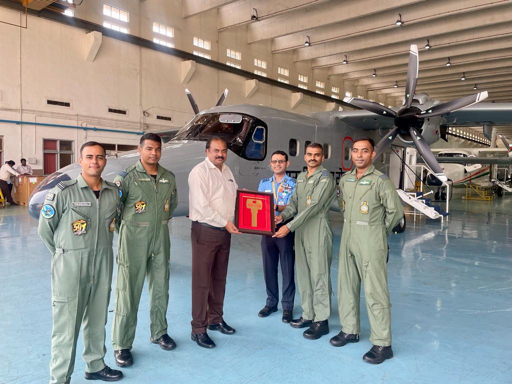 IAF_MCC's tweet photo. The #IAF has inducted the first two of the six new Dornier Do-228 aircraft manufactured by Hindustan Aeronautics Limited.

This new version of the aircraft is equipped with new engines, composite propellers, upgraded avionics and a glass cockpit.

#AtmanirbharBharat
@HALHQBLR https://t.co/nqhY14eDsh