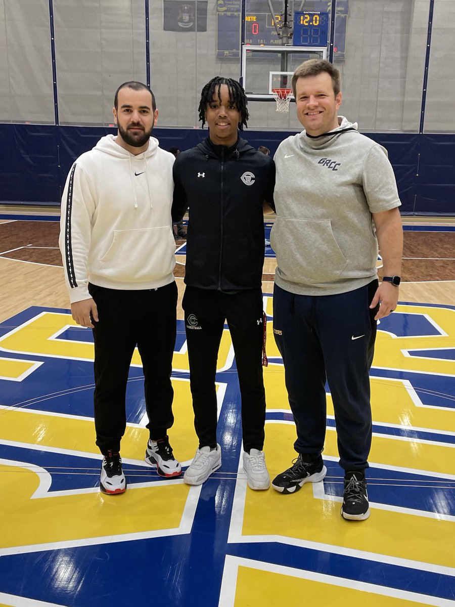 Blessed to receive an offer from <a href="/GRCCBasketball/">GRCC Men's Basketball</a> Thank You <a href="/CoachJoeFox/">Coach Fox</a> for the opportunity! #AGTG💛💙 
<a href="/wm_hoops/">WM Hoops</a> <a href="/GRWCMensHoops/">Grand Rapids West Catholic Basketball</a> <a href="/lenny_padilla/">Lenny Padilla</a>