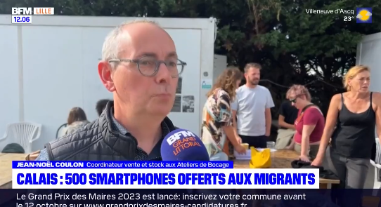 F_Desouche's tweet photo. Calais: 500 smartphones offerts aux migrants
https://t.co/3GG34wzAqG https://t.co/sqLsjmYgSy