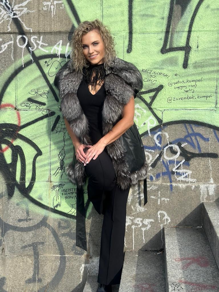 papillonbyann's tweet image. Halloween with Ostrich Feather Charm! 🎃👻 papillonbyann.patternbyetsy.com/post/117949358… 
Remember that Halloween is a time when you can unleash your creativity and be whoever you want to be. 

🎃✨ #Halloween #OstrichFeathers #CreativeStyle #Witch #Goblin #Fairytales #HalloweenCostumes